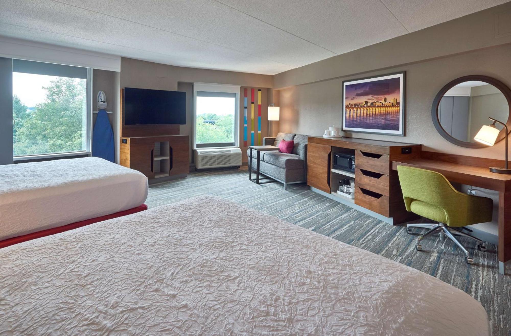 Hampton By Hilton Harrisburg West Hotel