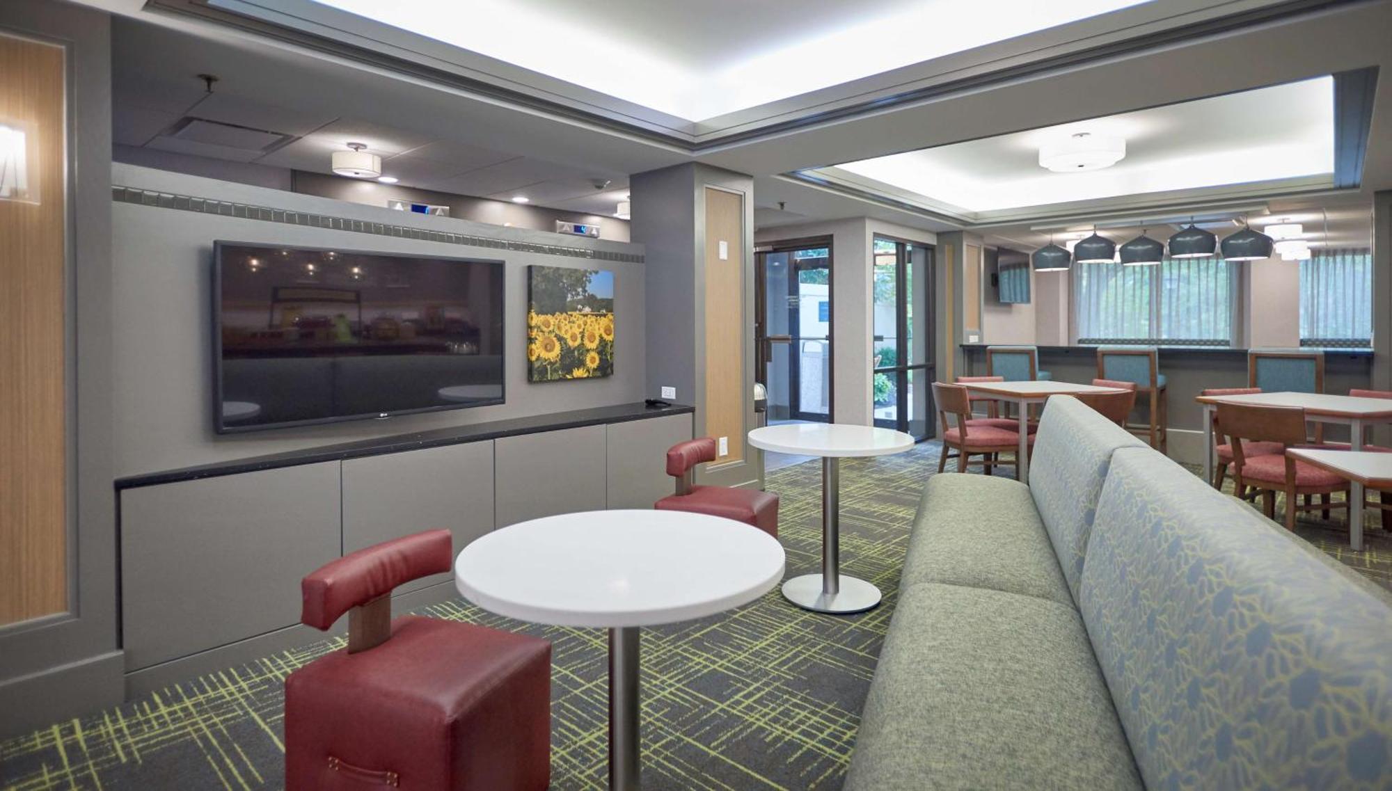 Hampton By Hilton Harrisburg West 3* Mechanicsburg