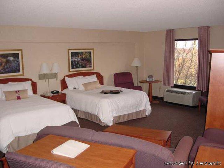 Hotel Hampton By Hilton Harrisburg West 3*